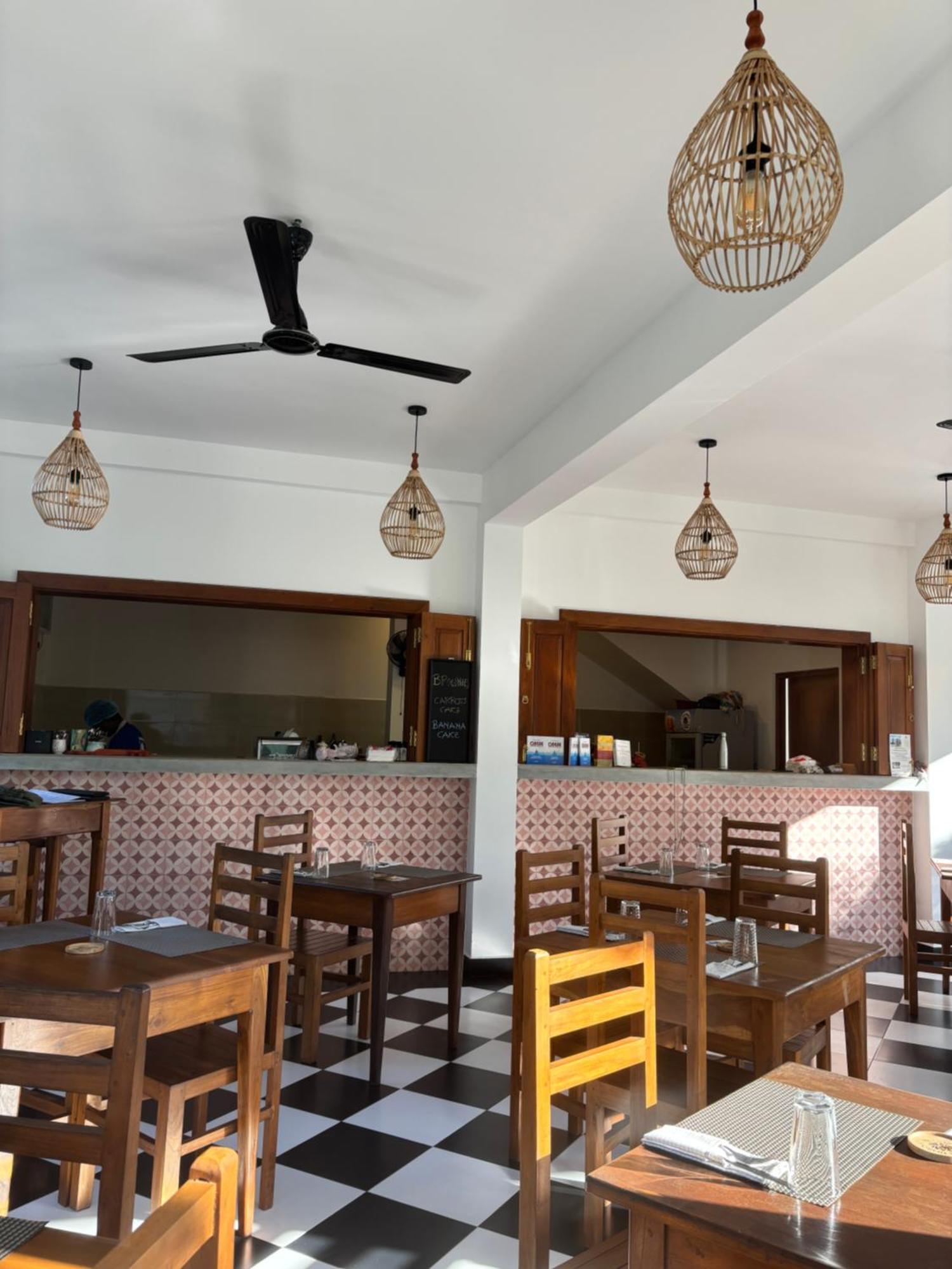 Casa Tharin Madiha Bed & Breakfast Matara Exterior foto